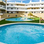 T2 In With Rooftop Terrace & Pool