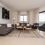 Apartment T2 In With Rooftop Terrace & Pool Alvor