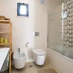 T2 In With Rooftop Terrace & Pool Alvor