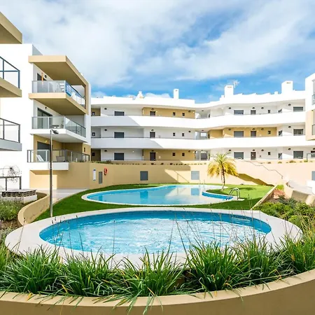 T2 In With Rooftop Terrace & Pool * Alvor